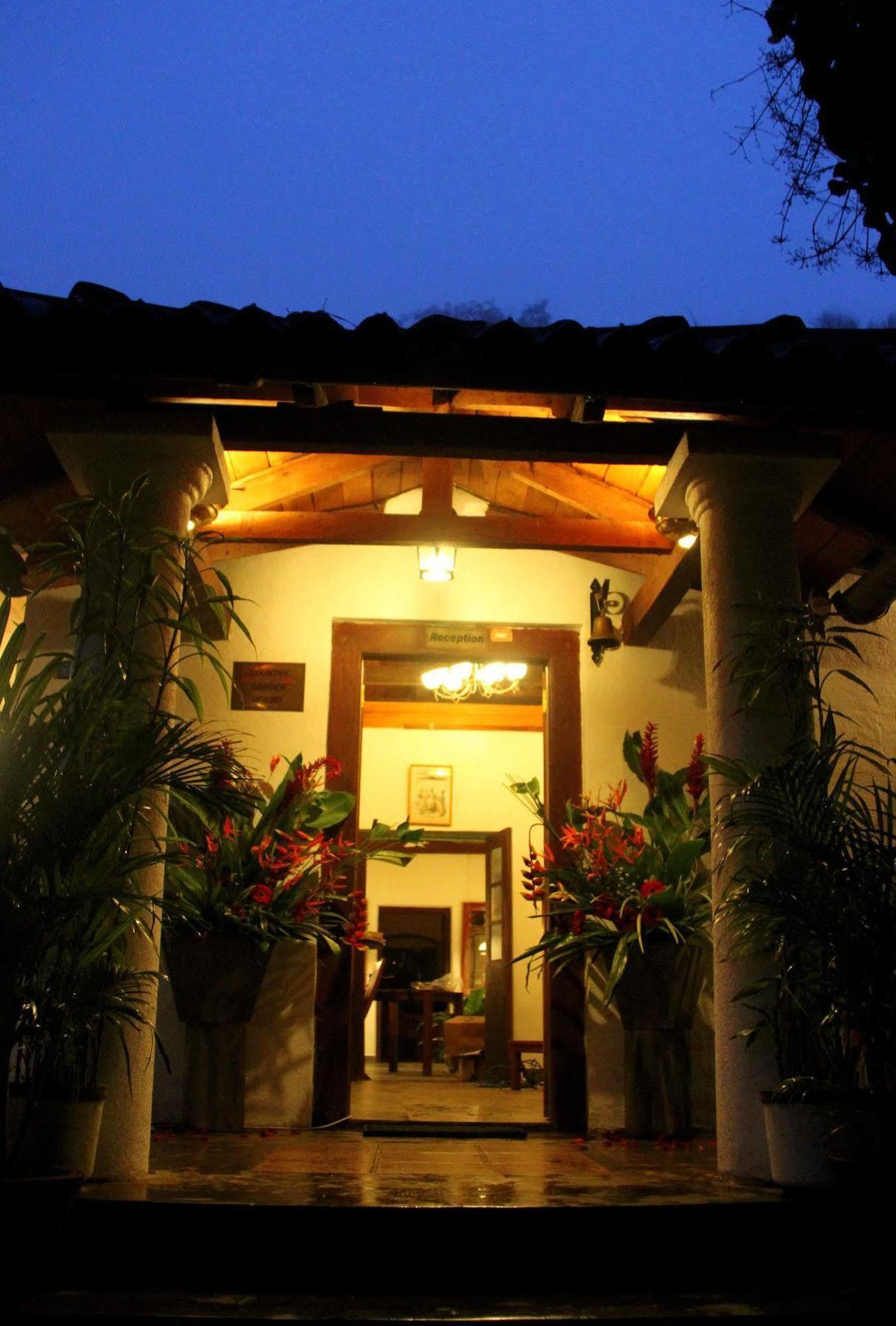 Athulya Villas Kandy Ngoại thất bức ảnh