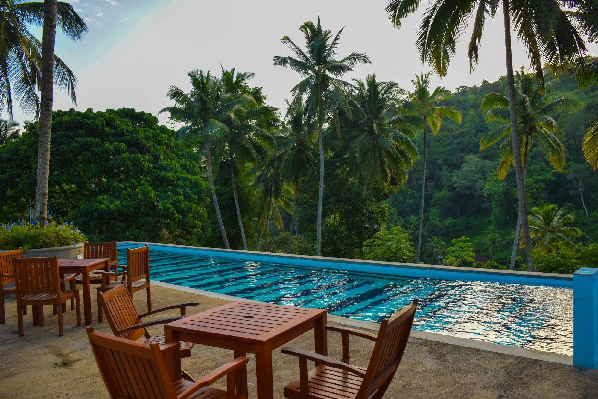 Athulya Villas Kandy Ngoại thất bức ảnh